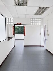 Upper Thomson Road (D20), Shop House #575890571